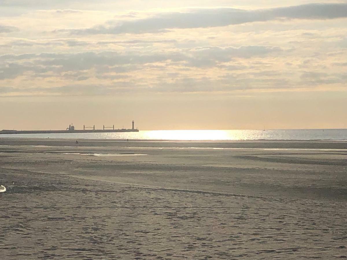 Une Escapade Tranquille, Proche De La Plage ! Dunkirk Eksteriør bilde